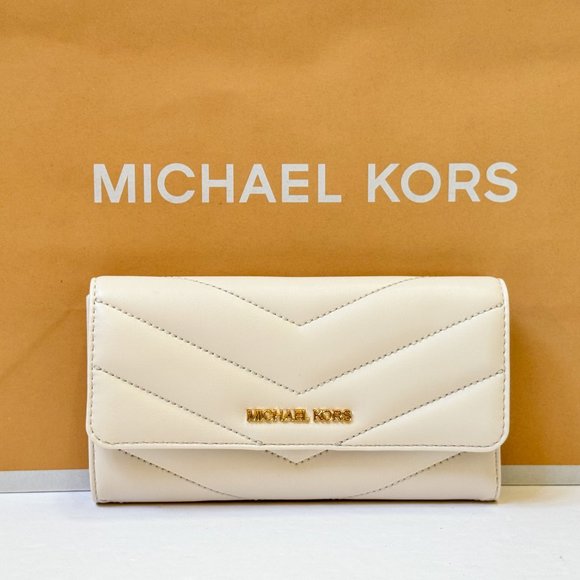 Michael Kors Jet Set Travel Large Trifold Wallet Quilted Stripe Light Cream - Picture 1 of 10